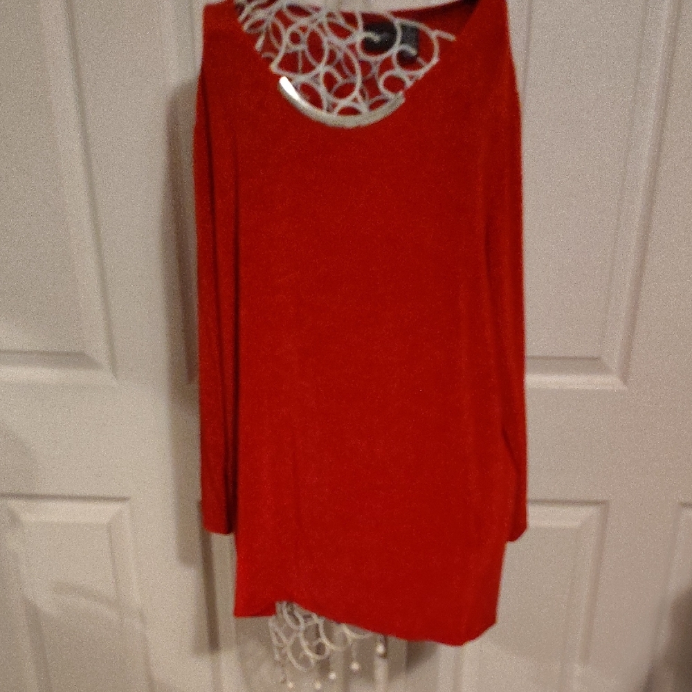 Chic Red Long Sleeve Women's Top - Picture 1 of 6